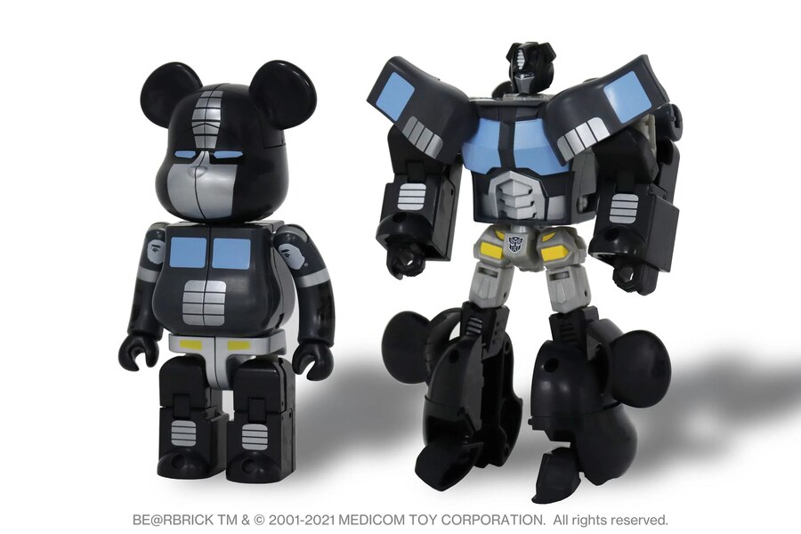 Transformers Bearbrick BAPE Black Version Optimus Prime Official Image  (2 of 10)